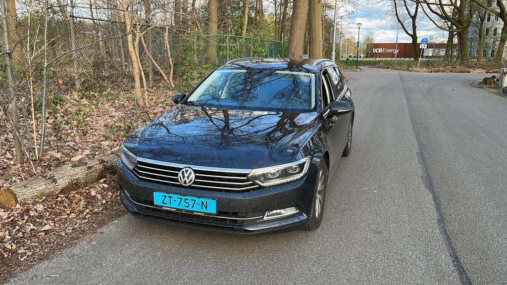 Volkswagen Passat 1.6 TDI Automaat - Te Huur / Taxi Pacht, Taxivervoer