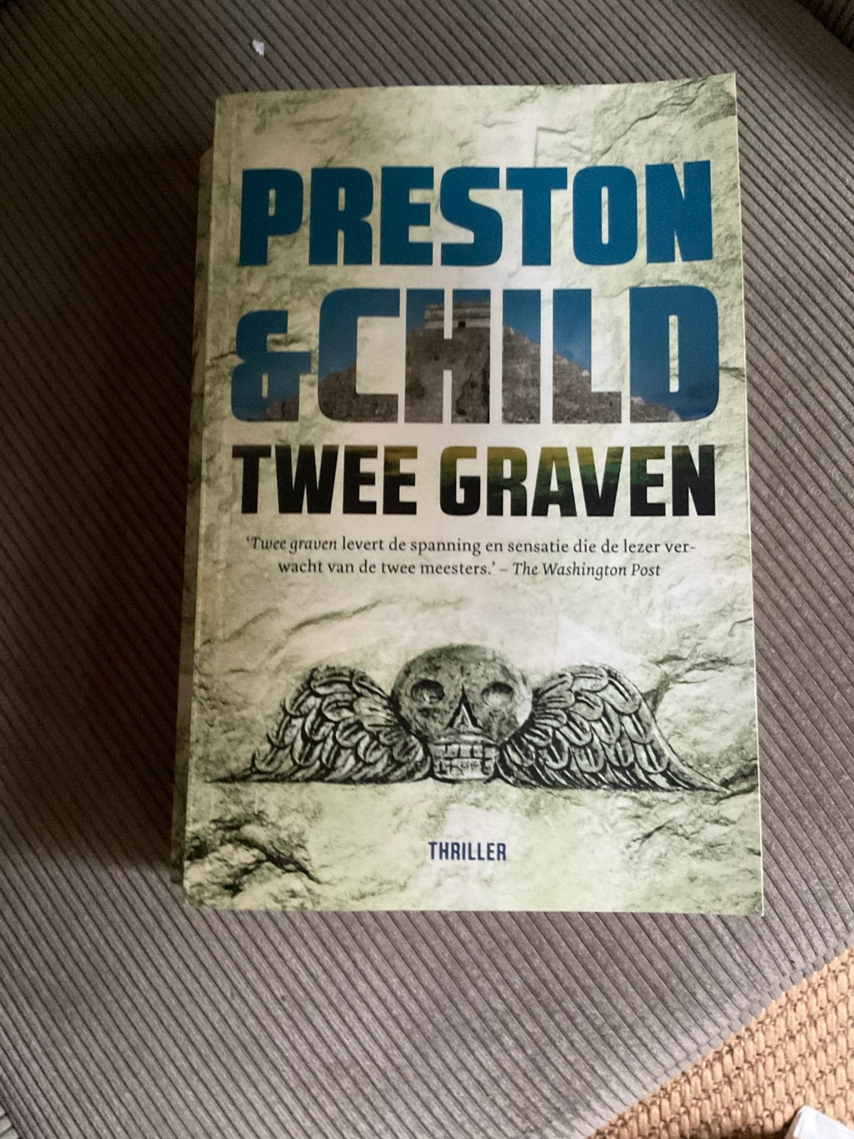 Preston & Child - Twee graven, Ophalen of Verzenden, Zo goed als nieuw, Preston & Child