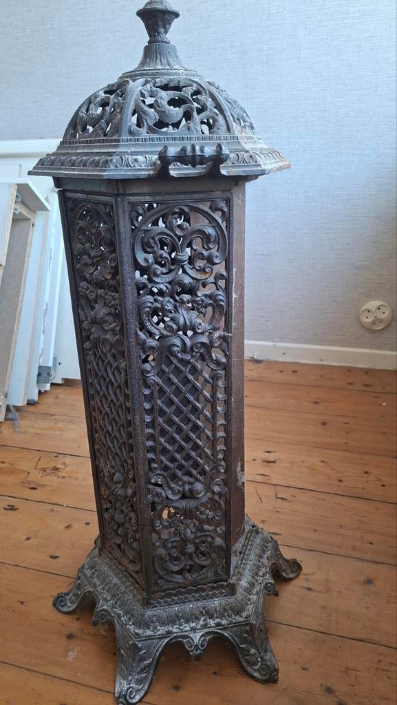 Antieke Gietijzeren Kachel / Kolenbak, Antiek en Kunst, Ophalen of Verzenden