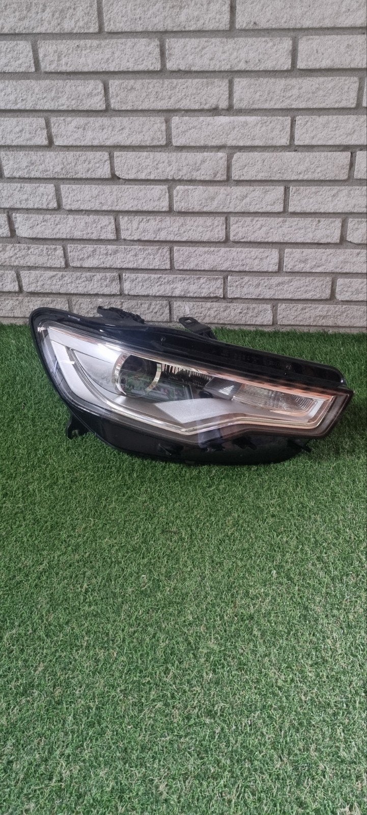 Audi A6 Koplamp rechts - Origineel en in goede staat, Ophalen, Gebruikt, Audi