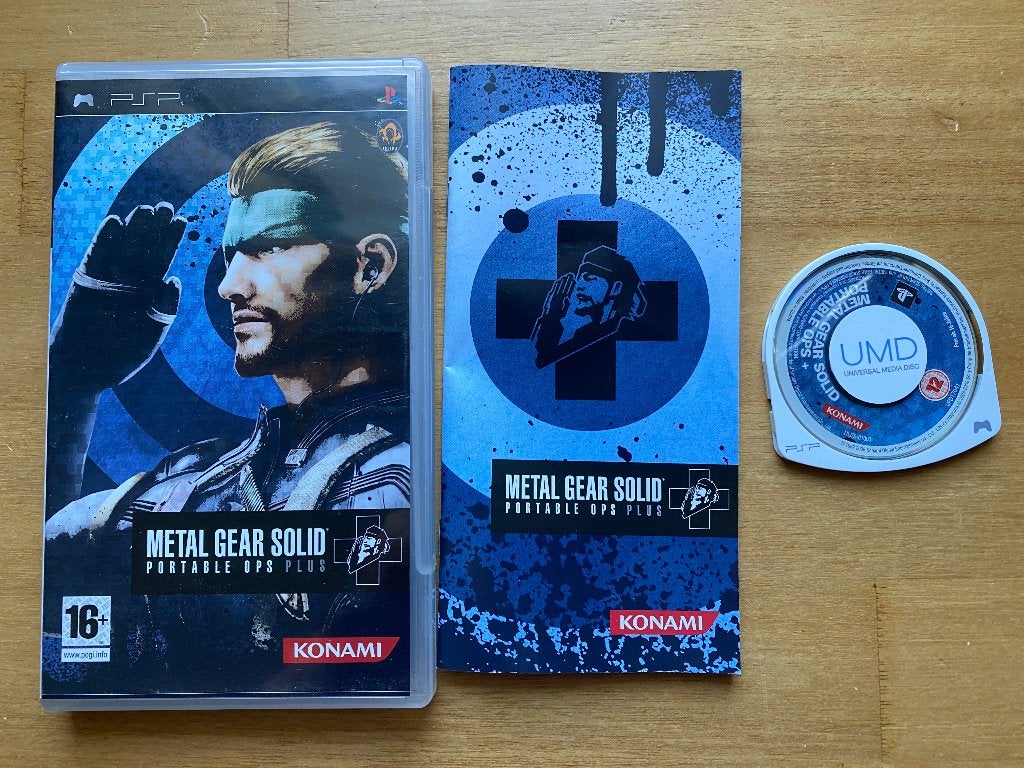 Metal gear portable ops plus psp, 1 speler, Racen en Vliegen, Ophalen of Verzenden, Zo goed als nieuw
