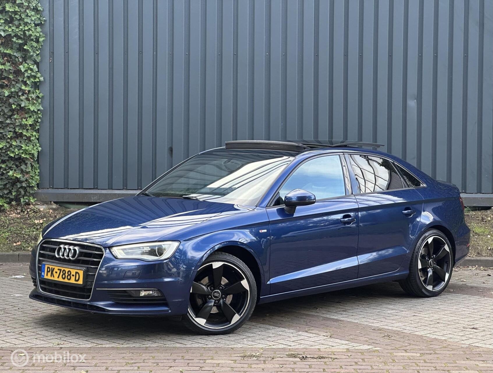 Audi A3 Limousine 2.0 TDI 3xS-Line |Pano|Blind Spot|Keyless, Auto's, Automatische klimaatregeling, Gebruikt, 4 cilinders, 150 pk