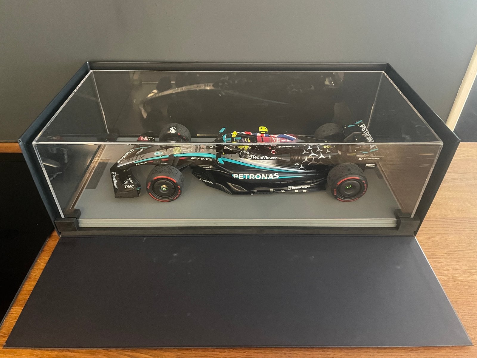 Spark 1:12 Mercedes F1 W15 Hamilton British GP 2024, Ophalen of Verzenden, Zo goed als nieuw, Formule 1