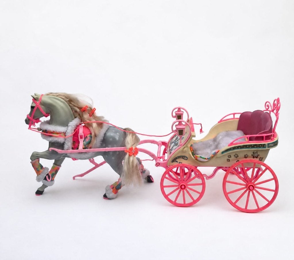 Barbie vintage paard en wagen Snow fun jaren 1991 Mattel, Verzamelen, Poppen, Ophalen of Verzenden, Zo goed als nieuw, Pop