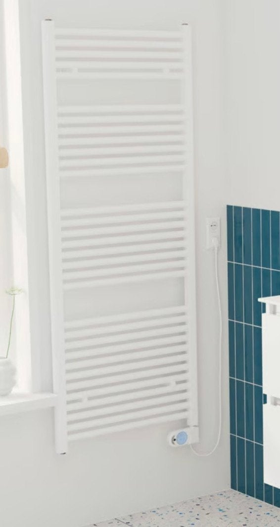 Elektrische badkamer radiator 600x1506 wit (nieuw), Ophalen, Radiator, Nieuw, 60 tot 150 cm