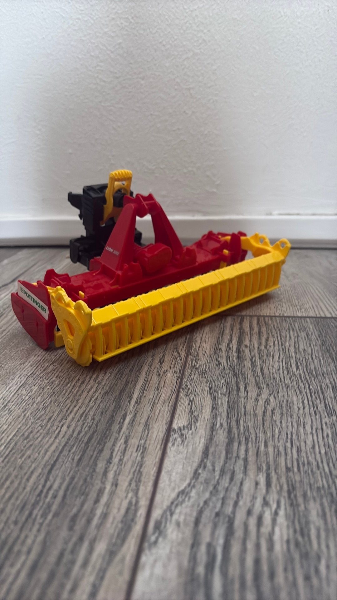 Bruder 2646 Pöttinger Lion 3002 Kopeg, Ophalen, Zo goed als nieuw