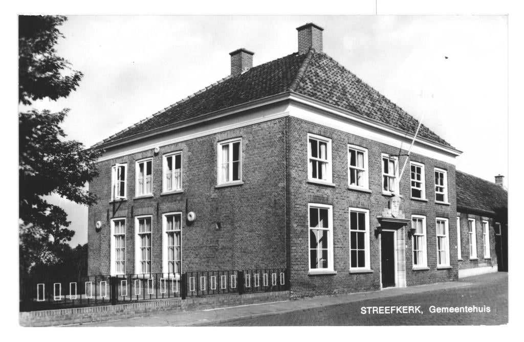 983623 Streefkerk ZH jun 1968 gemeentehuis  Onbeschreven