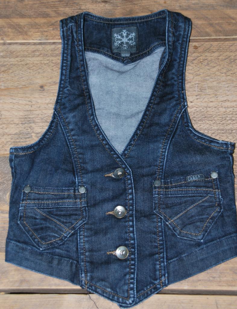 Gilet spijkerstof (Cars), Kinderen en Baby's, Kinderkleding | Maat 152, Meisje, Trui of Vest, Nieuw, Ophalen of Verzenden