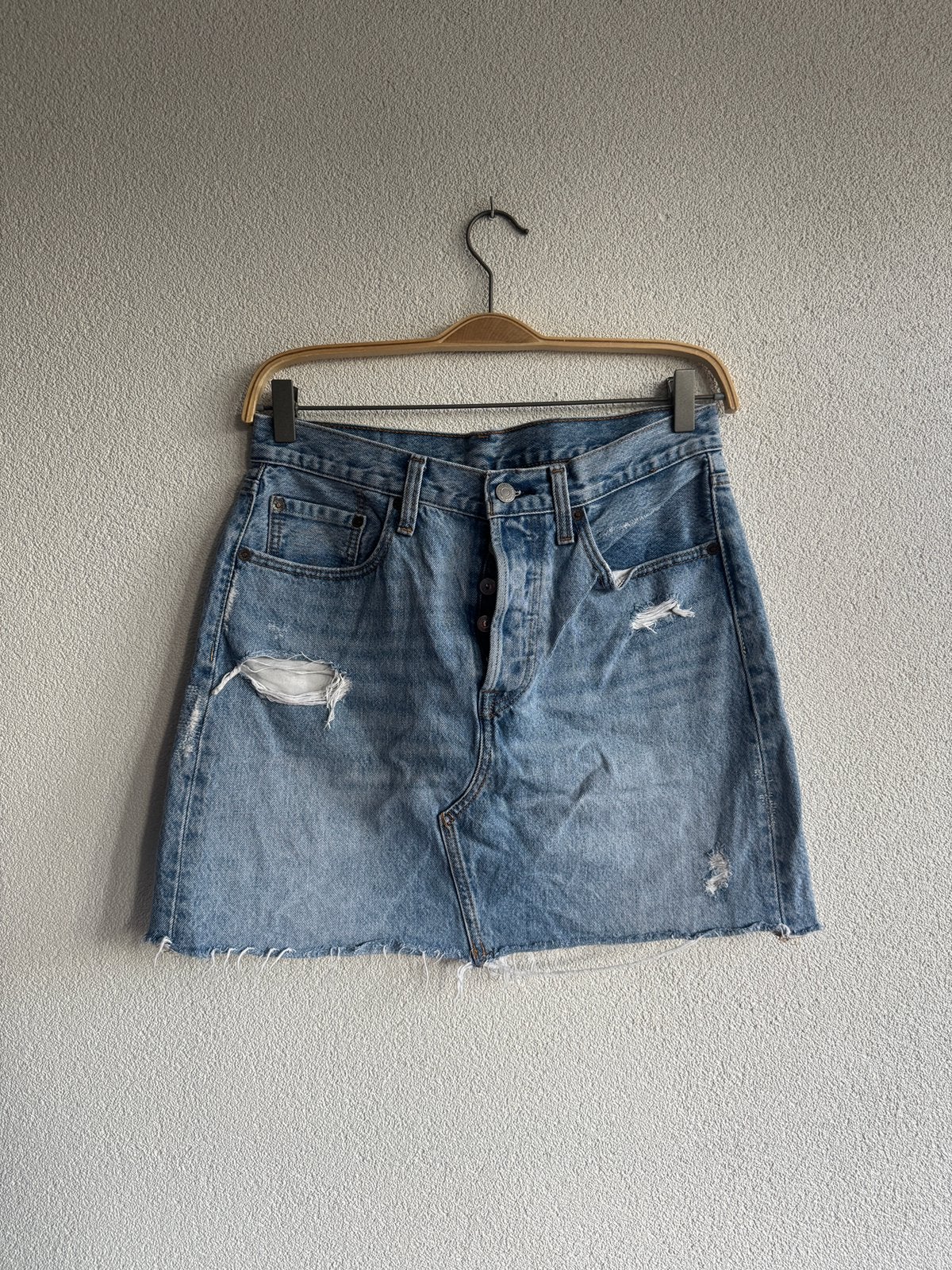 Levi’s licht blauwe korte spijker denim rok, Kleding | Dames, Rokken, Maat 38/40 (M), Levi's, Blauw, Ophalen of Verzenden