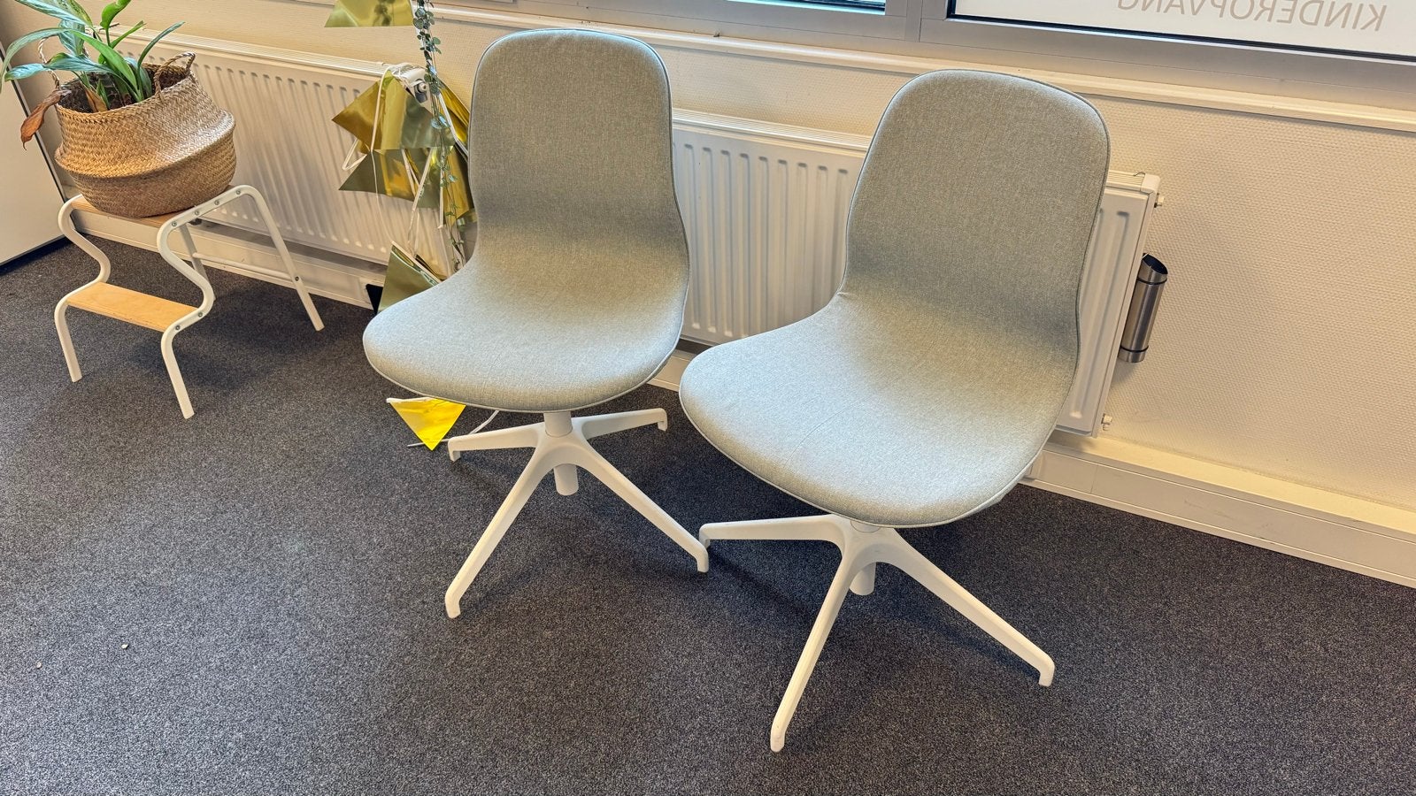 Ikea Langfjall stoelen - 2 stuks, Ophalen, Twee, Zo goed als nieuw, Stof
