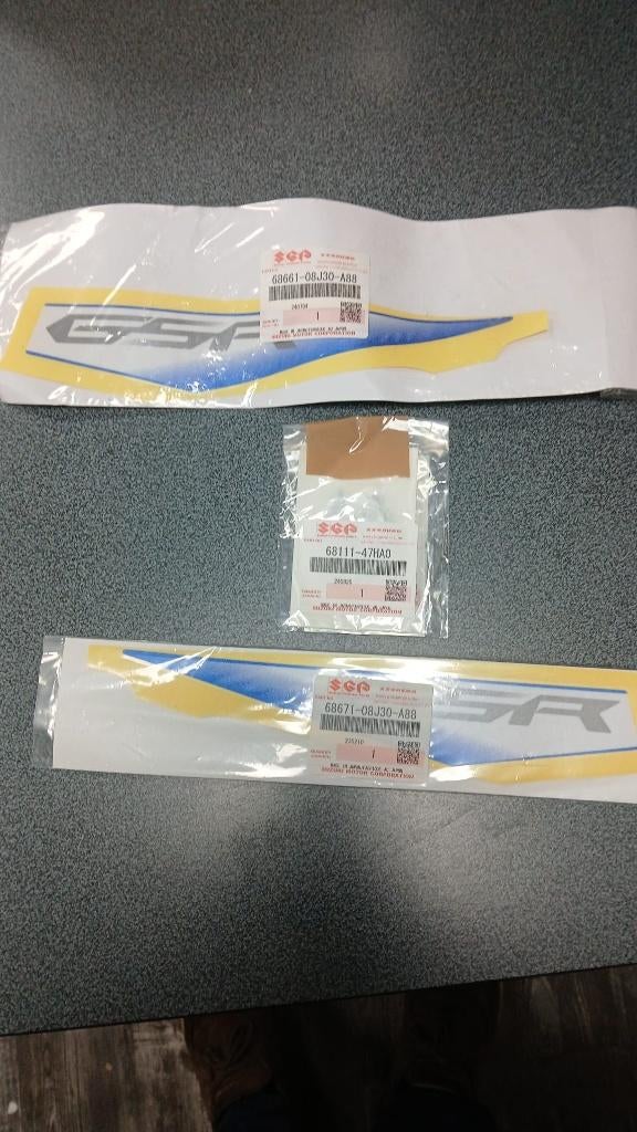 Suzuki GSR embleem set, Ophalen of Verzenden
