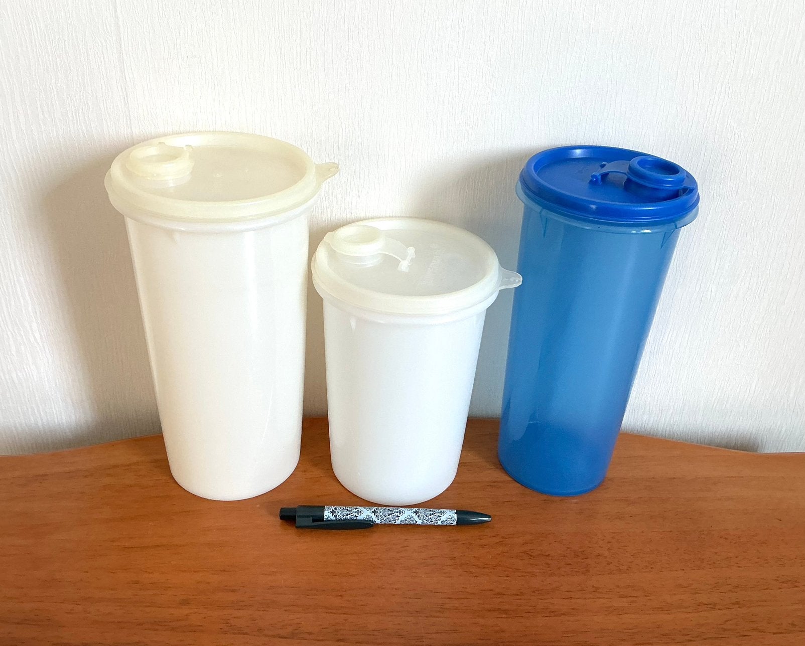 Tupperware 3 Retro Voorraadbussen Schenkkannen met klepje., Huis en Inrichting, Ophalen of Verzenden, Blauw, Beker of Kan