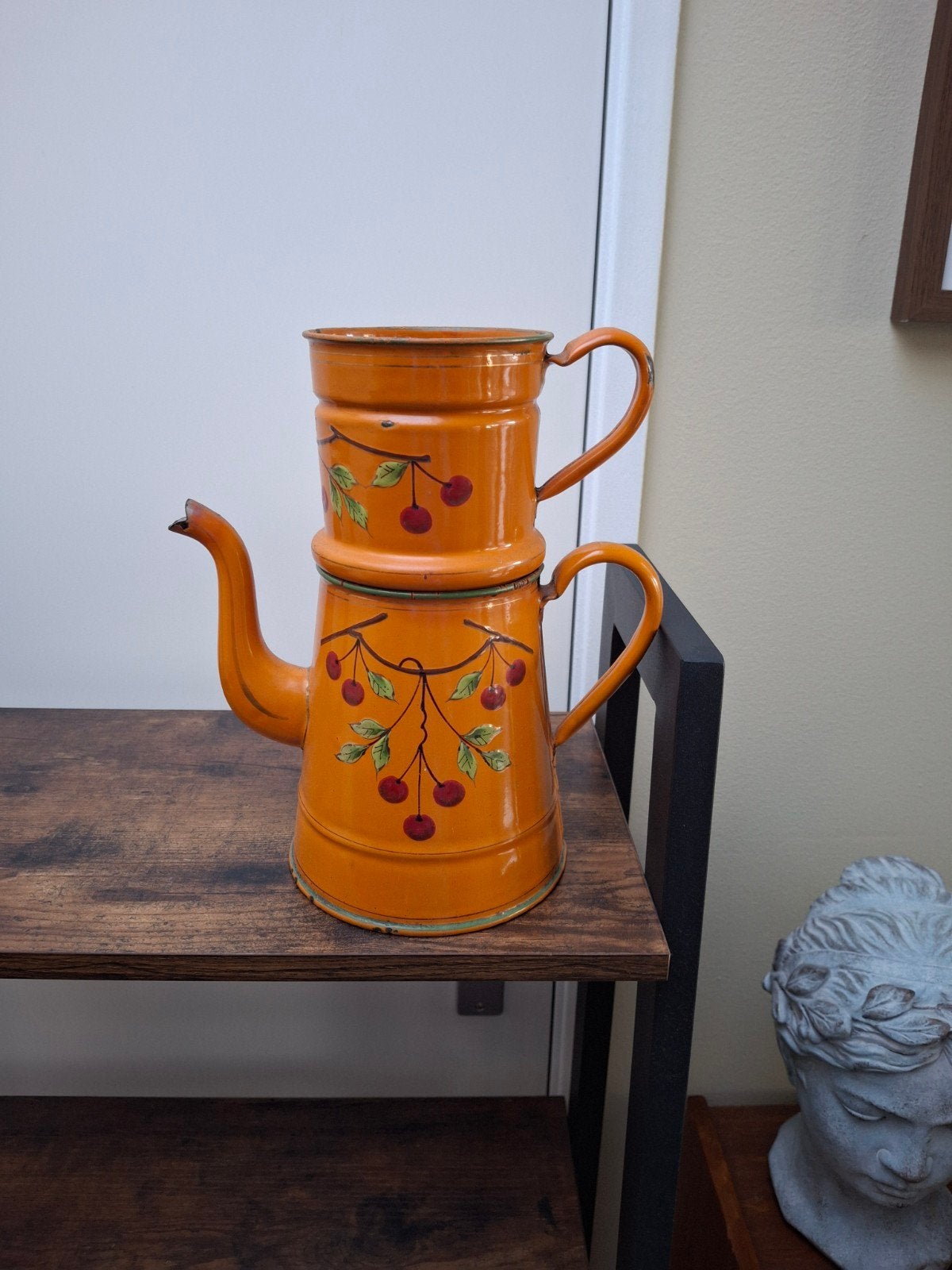 Franse emaille koffiepot cafetière met kersen decor, Antiek en Kunst, Antiek | Emaille, Ophalen of Verzenden