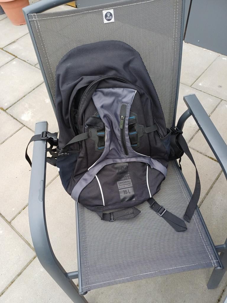 Zwarte rugzak Human Nature 35L met AIR-systeem, Gebruikt, 25 tot 40 cm, Ophalen, Overige merken
