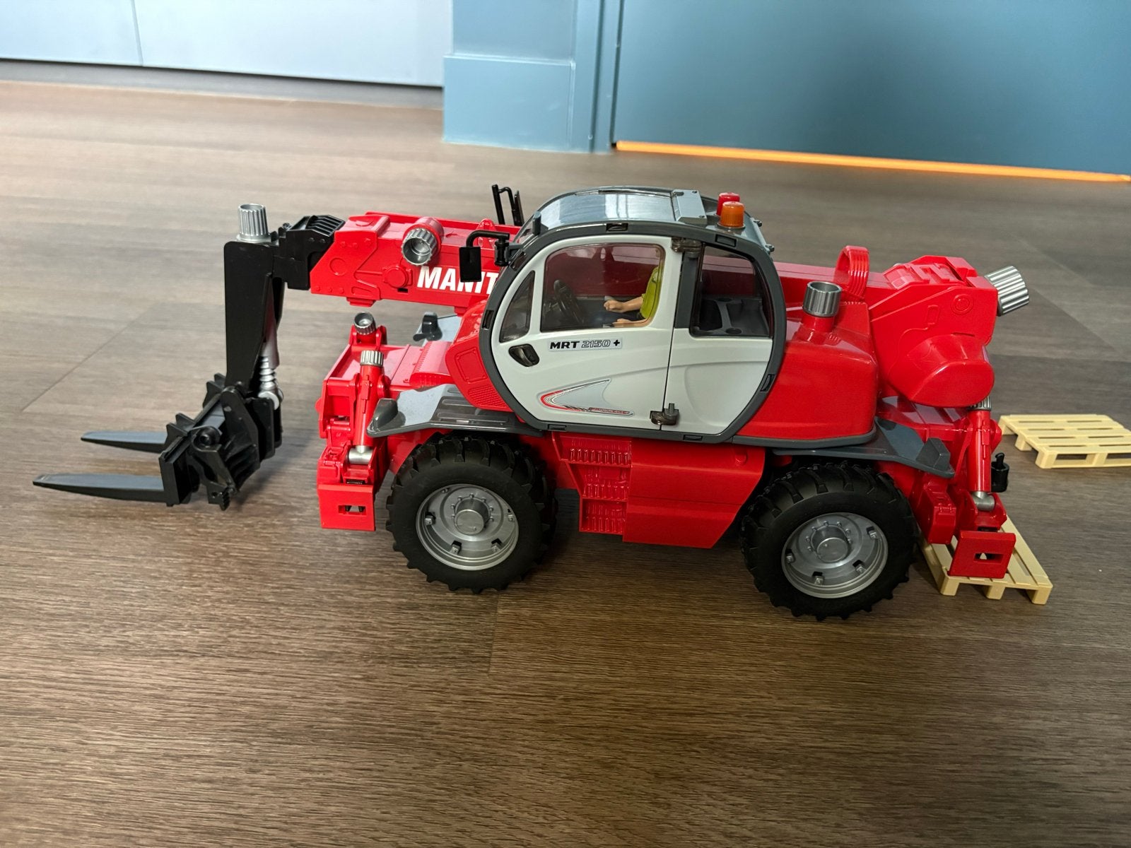 Manitou MRT 2150 Verreiker Speelgoedmodel, Ophalen, Zo goed als nieuw