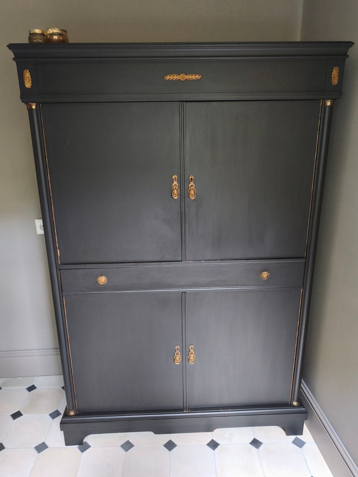 Antieke kast, Ophalen