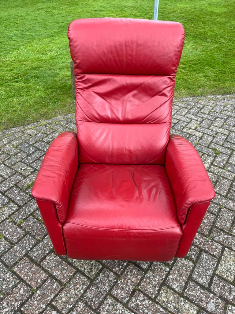 Relax Fauteau kleur rood, Huis en Inrichting, Fauteuils, Ophalen of Verzenden, Zo goed als nieuw, 50 tot 75 cm