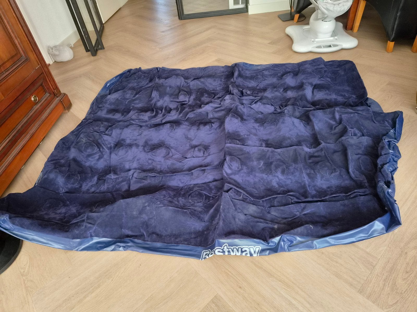 Bestway luchtbed tweepersoons met pomp, Ophalen, Zo goed als nieuw, 2-persoons