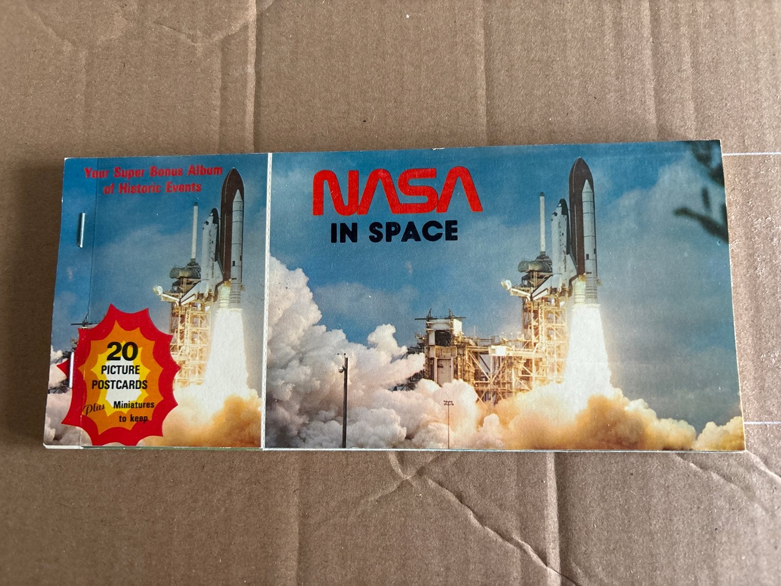 NASA In Space - 20 Ansichtkaarten Album, Ophalen of Verzenden, 1980 tot heden, Gelopen, Buiten Europa