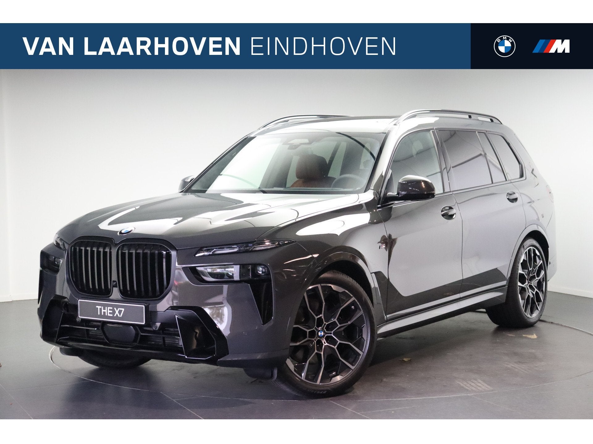 BMW X7 xDrive40i M Sport Automaat / Panoramadak Sky Lounge /, Auto's, Automaat, Dealer onderhouden, Zwart, 7 stoelen
