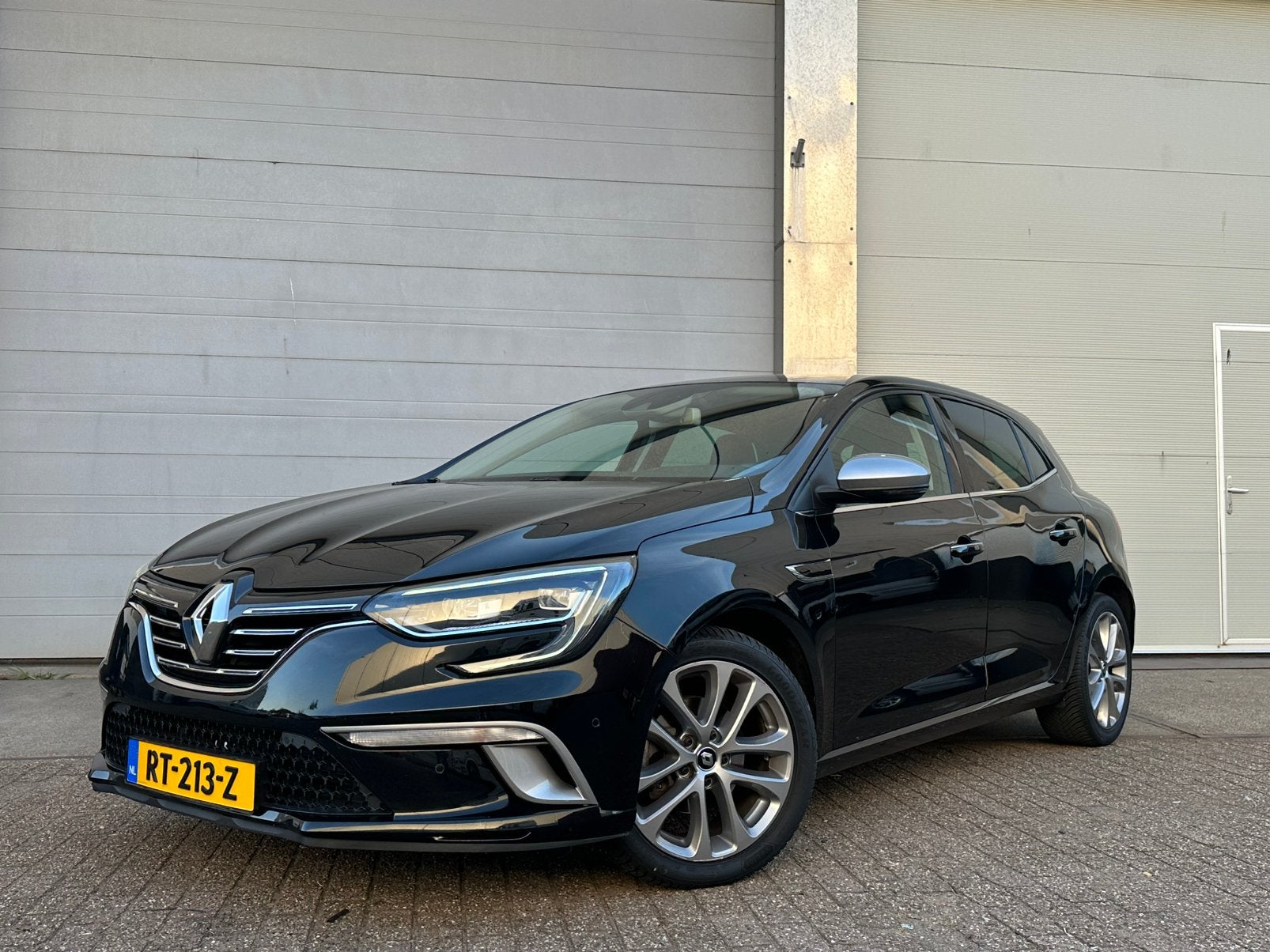 Renault Mégane 1.2 2018 |GT-Line| Carplay|PDC| Clima| Camera, Auto's, Renault, Voorwielaandrijving, Zwart, 4 cilinders, Origineel Nederlands