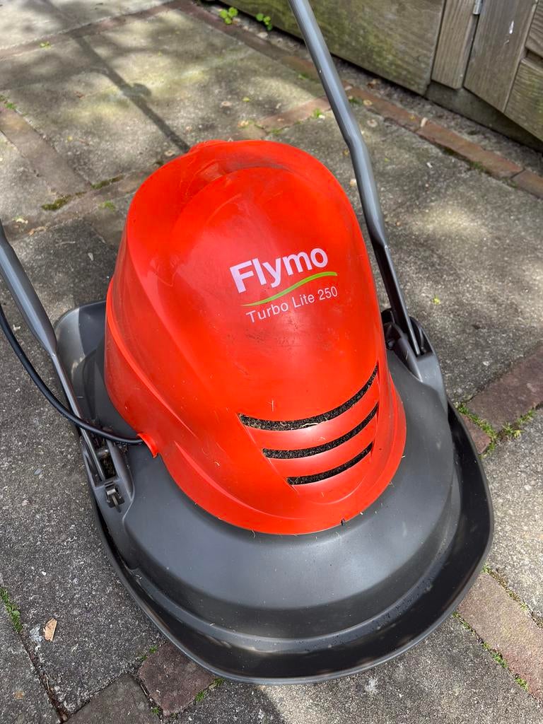 Grasmaaier Flymo Turbo Lite 250 (zweefmaaier), Tuin en Terras, Grasmaaiers, Ophalen, Gebruikt, Elektrische grasmaaier, Elektrische starter