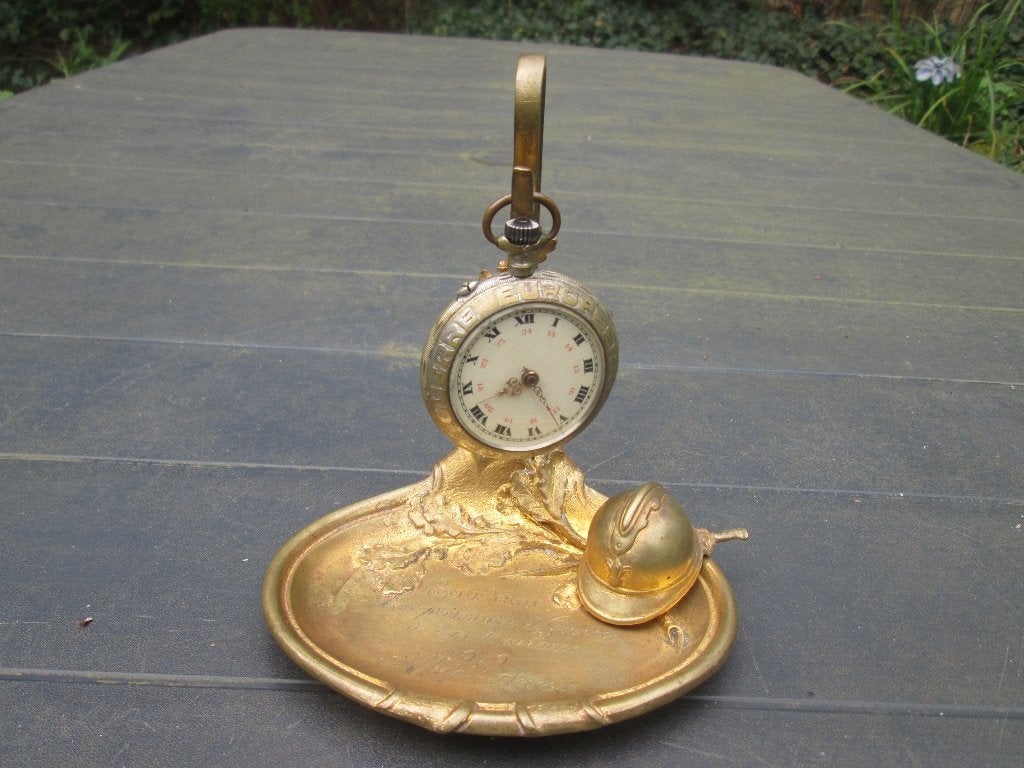 Vuurvergulde horloge standaard met franse helm en bajonet, Ophalen of Verzenden, Landmacht, Nederland, Helm of Baret