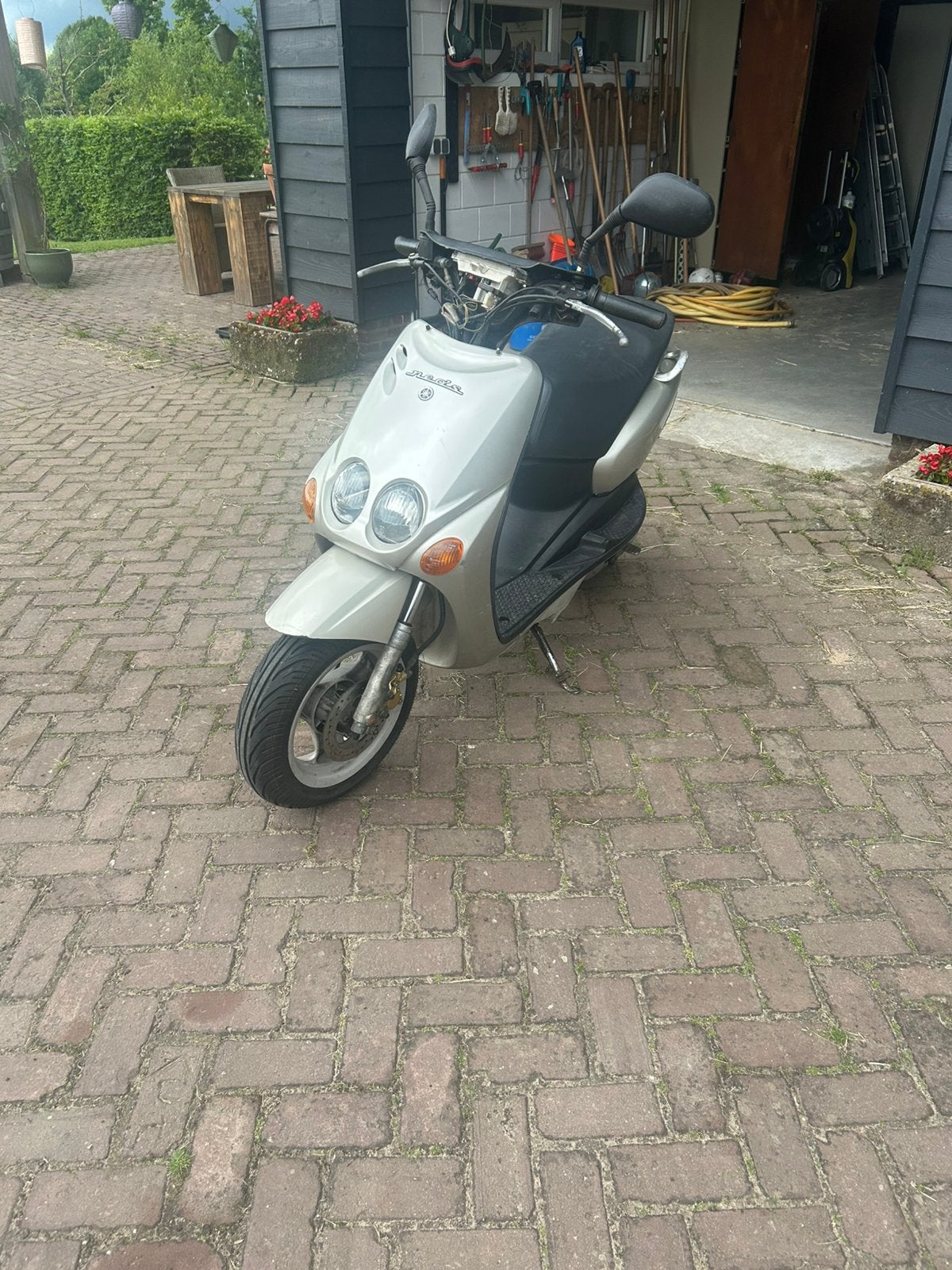 Yamaha neos, Fietsen en Brommers, Scooters | Yamaha, Ophalen, Zo goed als nieuw, Benzine, Neo's