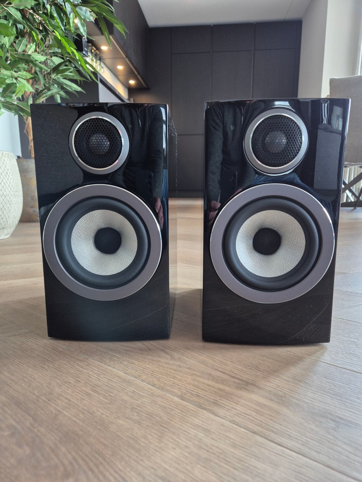 Bowers & Wilkins 707 S3 Boekenplank Luidsprekers
