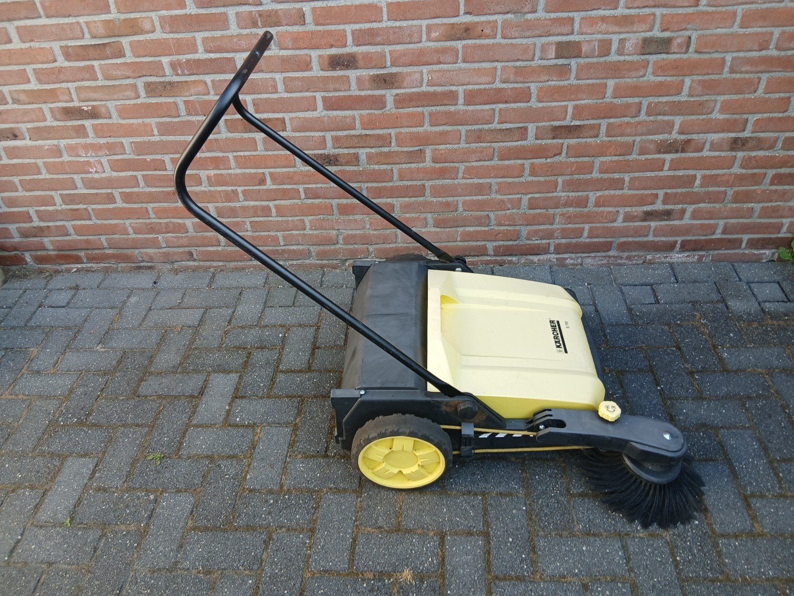 Kärcher S 750 handmatige veegmachine, Ophalen, Gebruikt, Kärcher