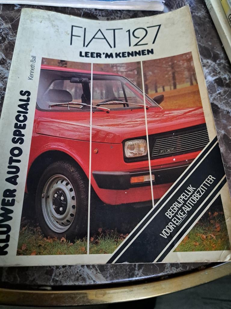 Fiat 127 Leer 'm Kennen - Kluwer Auto Specials, Boeken, Auto's | Boeken, Gelezen, Ophalen of Verzenden