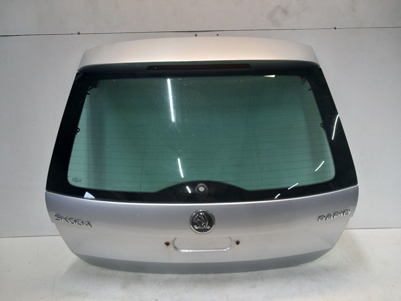 Achterklep Skoda Rapid, Onderdelen@venauto.nl, Van der Ven Autorecycling B.V., Gebruikt, Ettenseweg 76, 4706 PB Roosendaal, The Netherlands