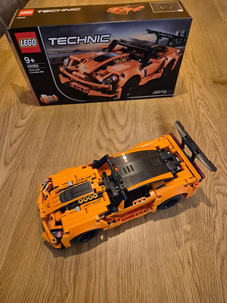 LEGO Technic Chevrolet Corvette ZR1 (42093), Ophalen of Verzenden, Gebruikt