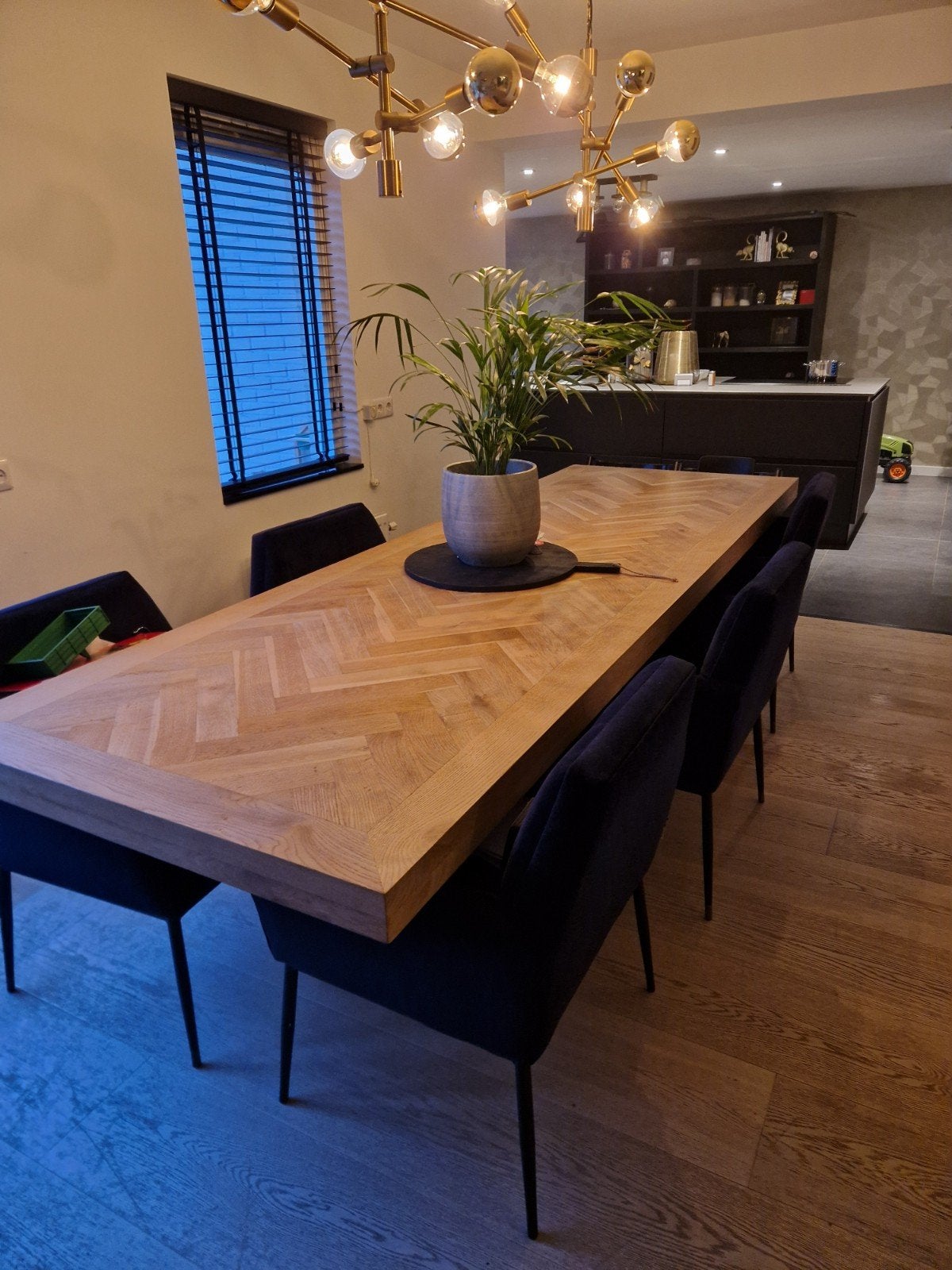 Eettafel 3m met visgraatpatroon en 6 dutchbone Kate stoelen, Ophalen, 100 tot 150 cm, 200 cm of meer, Zo goed als nieuw