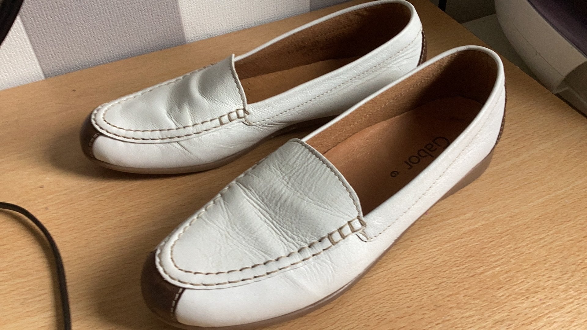 Loafers wit van  Gabor mt 6, Ophalen of Verzenden, Zo goed als nieuw, Wit, Instappers