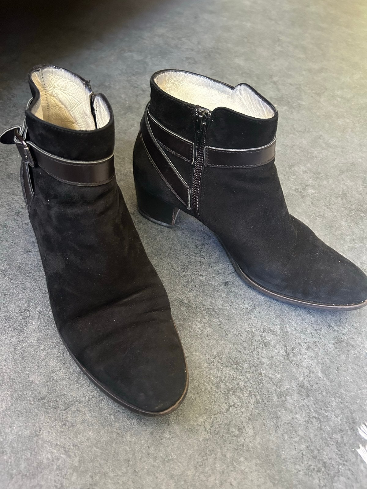Zwarte, suede enkellaarsjes van Paul Noyen (38,5), Kleding | Dames, Schoenen, Zwart, Lage of Enkellaarzen, Ophalen of Verzenden