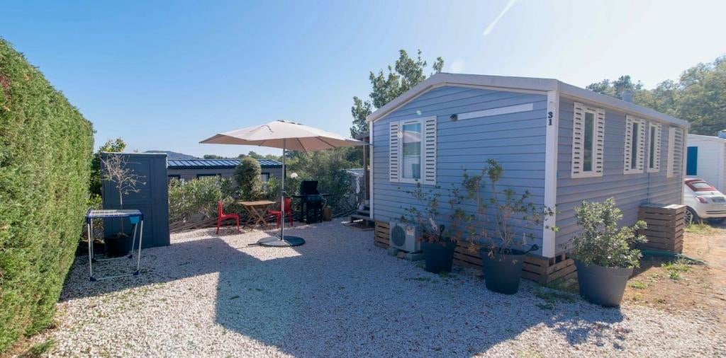 Chalet te huur op 4* vakantiepark aan de Côte d'Azur, 5 personen, 2 slaapkamers, In bergen of heuvels, Provence en Côte d'Azur