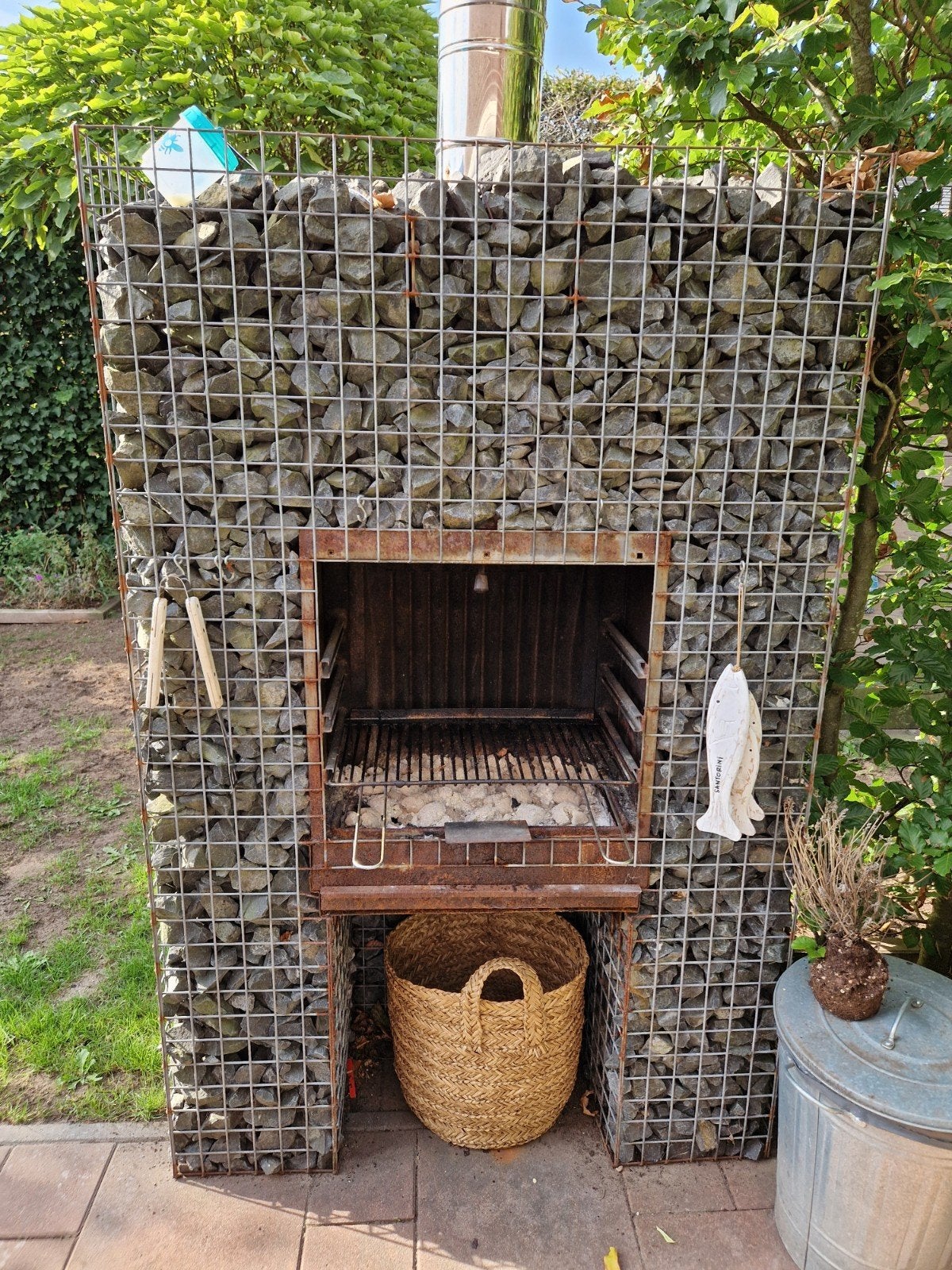 Grote BBQ van Gaas en Stenen, Ophalen, Gebruikt, Onbekend