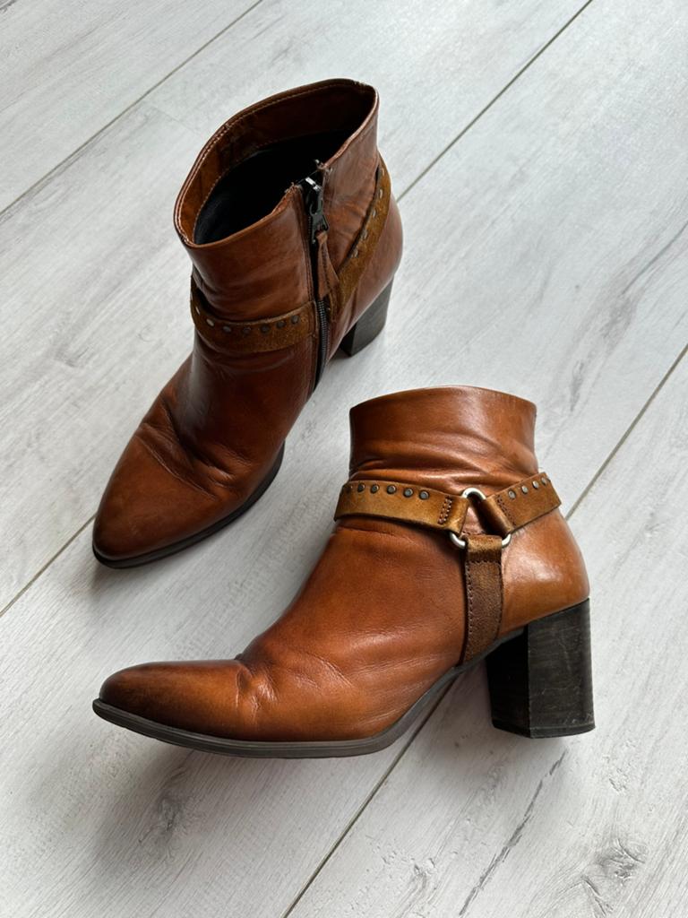 Cognac lederen laarzen MJUS maat 42, Kleding | Dames, Schoenen, Bruin, Lage of Enkellaarzen, Ophalen of Verzenden, Zo goed als nieuw