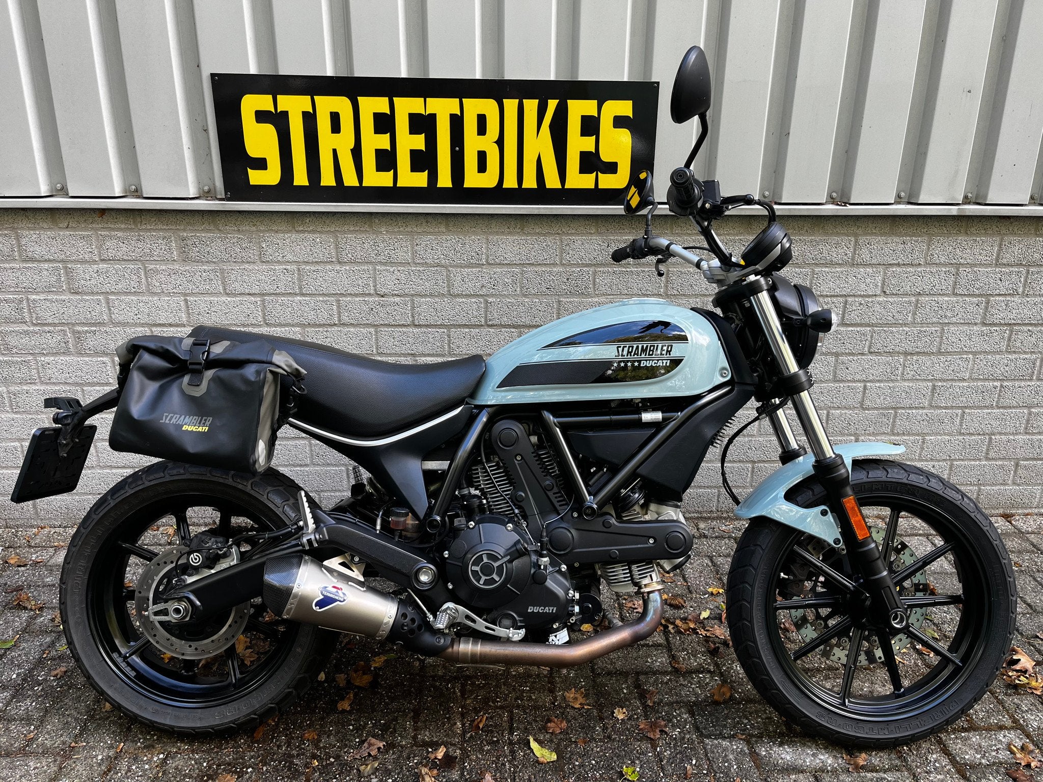 Ducati DUCATI SCRAMBLER SIXTY2 (bj 2016), Motoren, Motoren | Ducati, Bedrijf, Naked bike