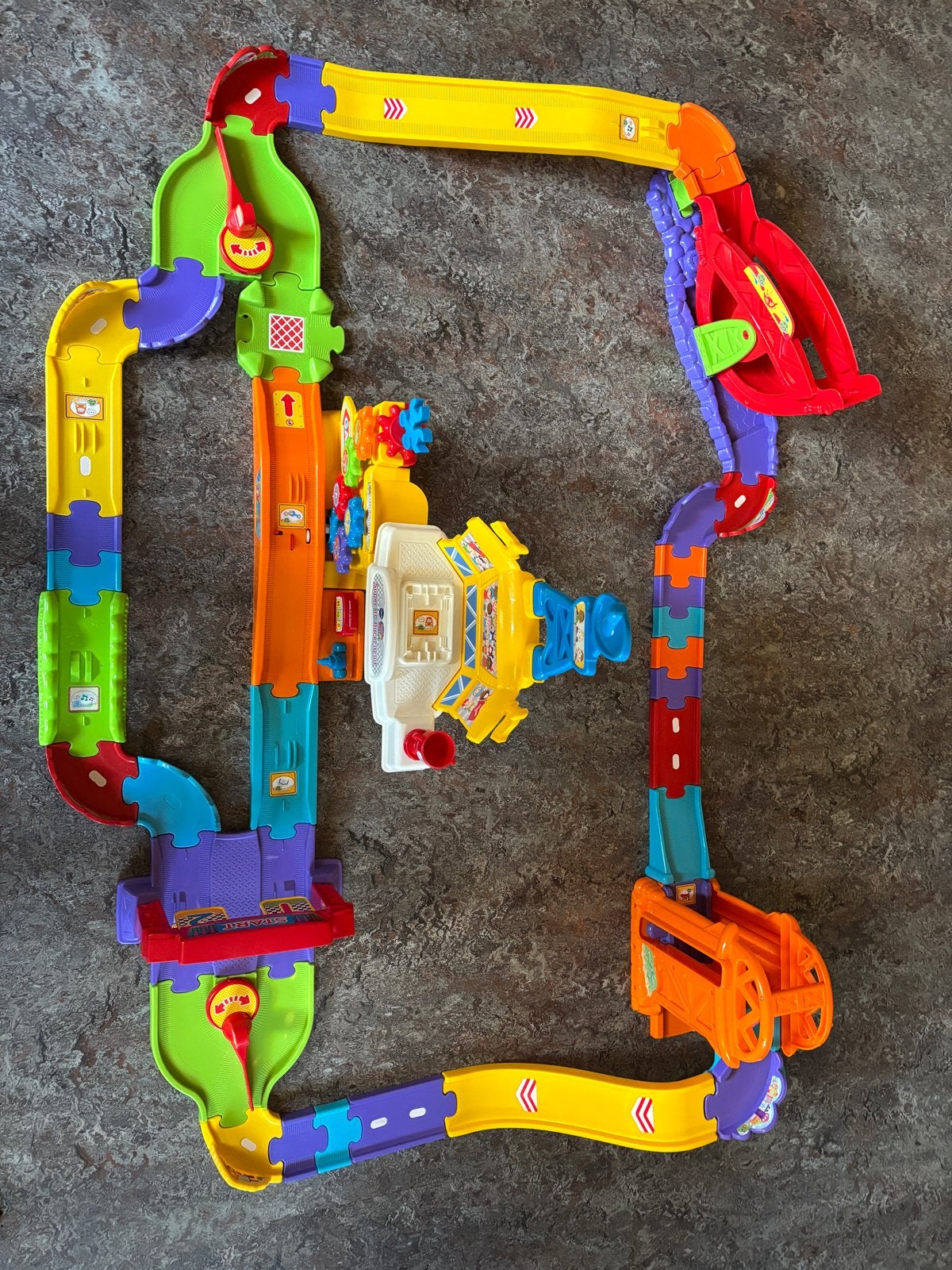 VTech Toet Toet Auto's Super RC Racecircuit, Overige merken, Zelf te bouwen, Ophalen of Verzenden, Elektrisch