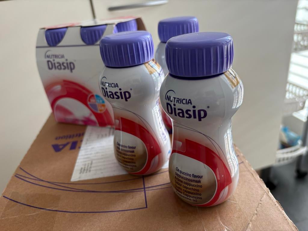 119x Nutricia Diasip Aardbeien en Cappuccino smaak, Diversen, Ophalen