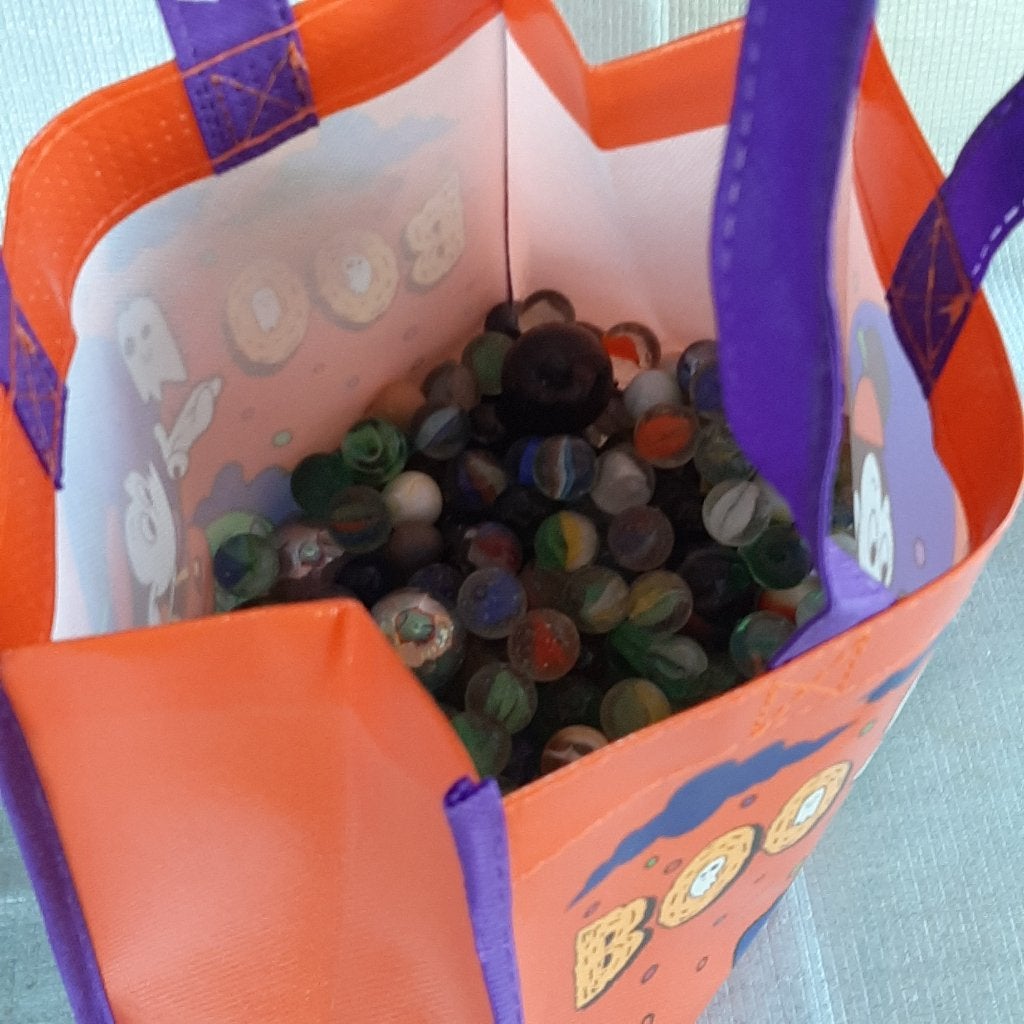 2517gram knikkers in een Disney Halloween tasje, Ophalen, Gebruikt