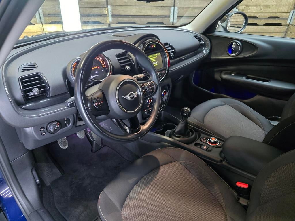 Mini Mini Clubman 1.5 Cooper Pepper Business Navi LED PDC Bl, Auto's, Voorwielaandrijving, Gebruikt, Blauw, Origineel Nederlands