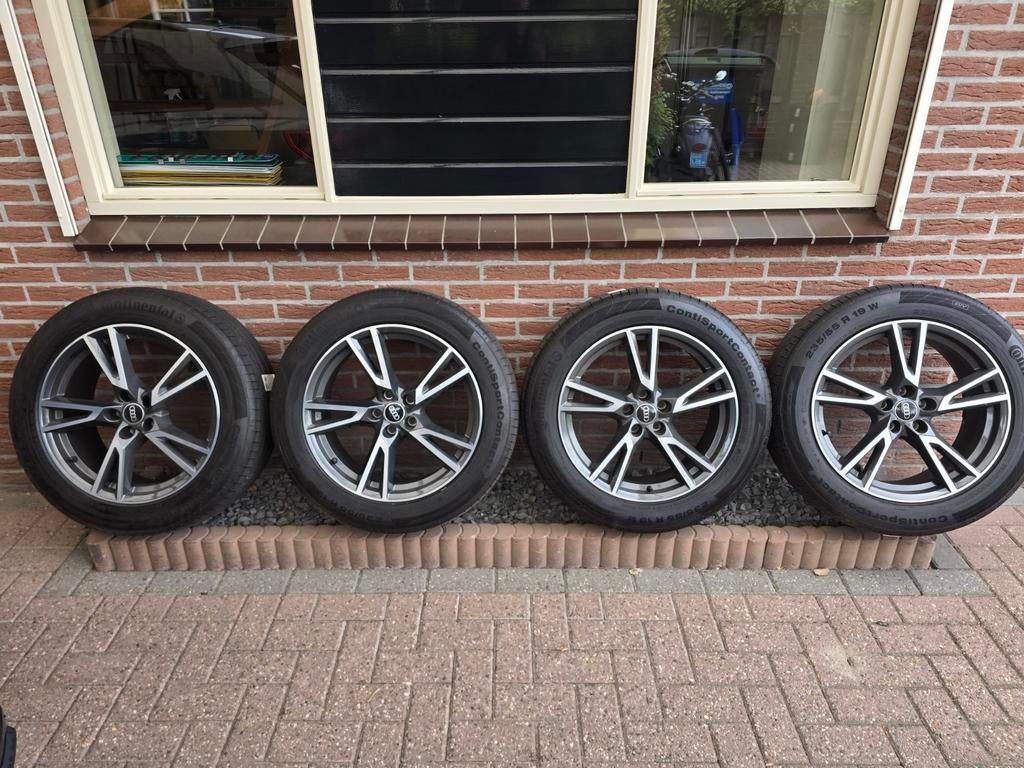 Compleet Origineel 19 inch wielenset Audi Q5, Banden en Velgen, 235 mm, Zomerbanden, Ophalen