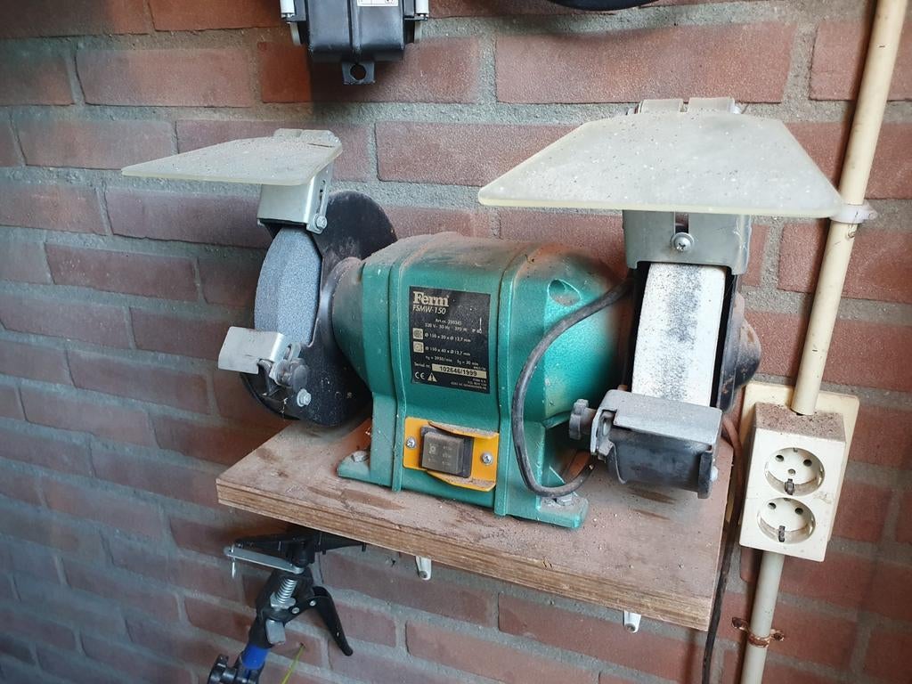 Ferm FSMW-150 Werkbankslijpmachine - 370W, Ophalen, Gebruikt, Minder dan 700 watt, Werkbankslijpmachine