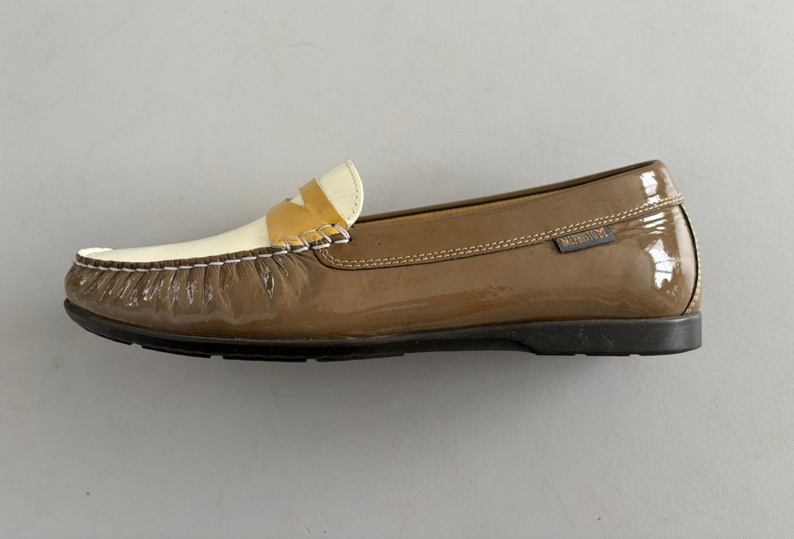 Mephisto leren Instappers Maat 40 (6 1/2)- Zo goed als nieuw, Kleding | Dames, Ophalen of Verzenden, Zo goed als nieuw, Instappers