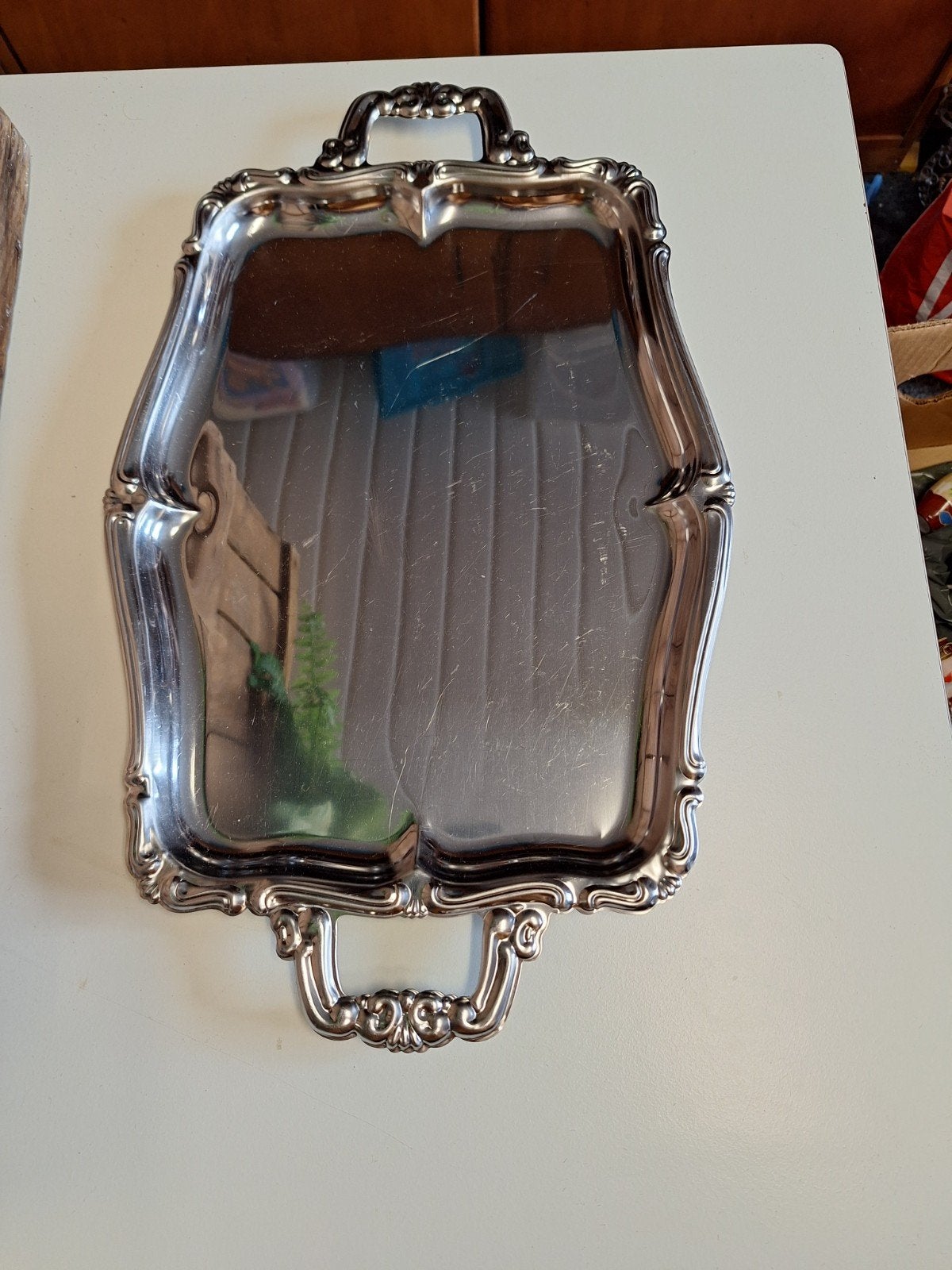 Decoratieve zilverkleurige schaal met handvatten, Ophalen