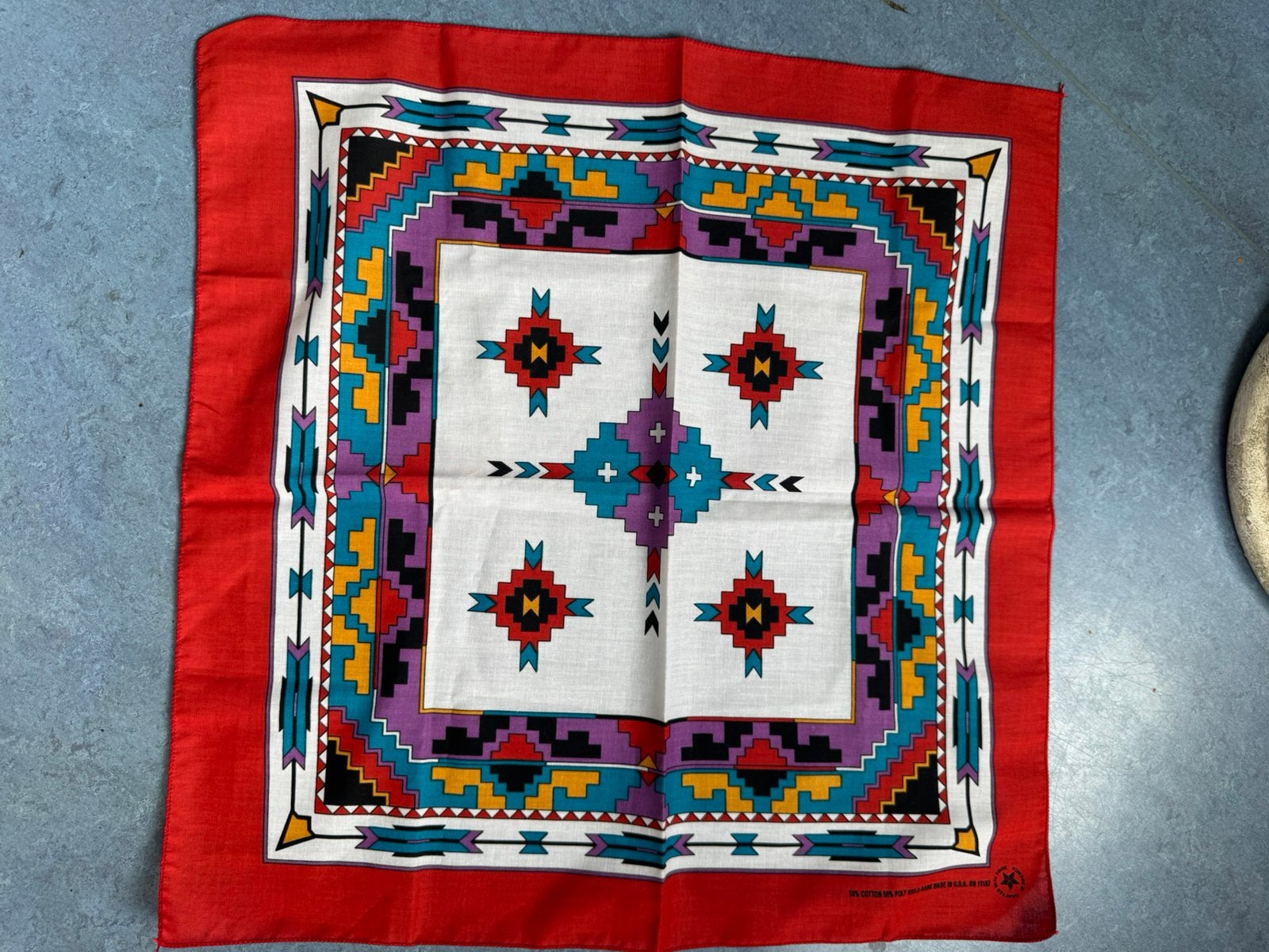 Vintage Southwest Aztec Bandana Handkerchief Red, Verzenden, Nieuw, Muts