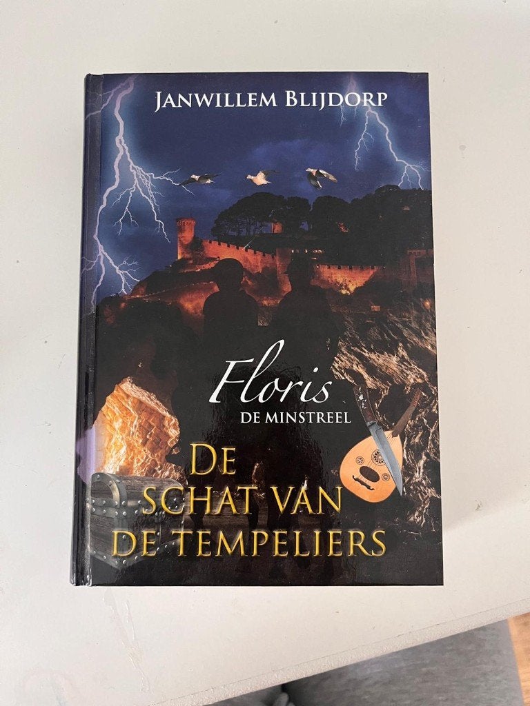 Floris de minstreel - deel 10:de schat van de tempeliers, Ophalen of Verzenden, Zo goed als nieuw, Fictie, Janwillem Blijdorp